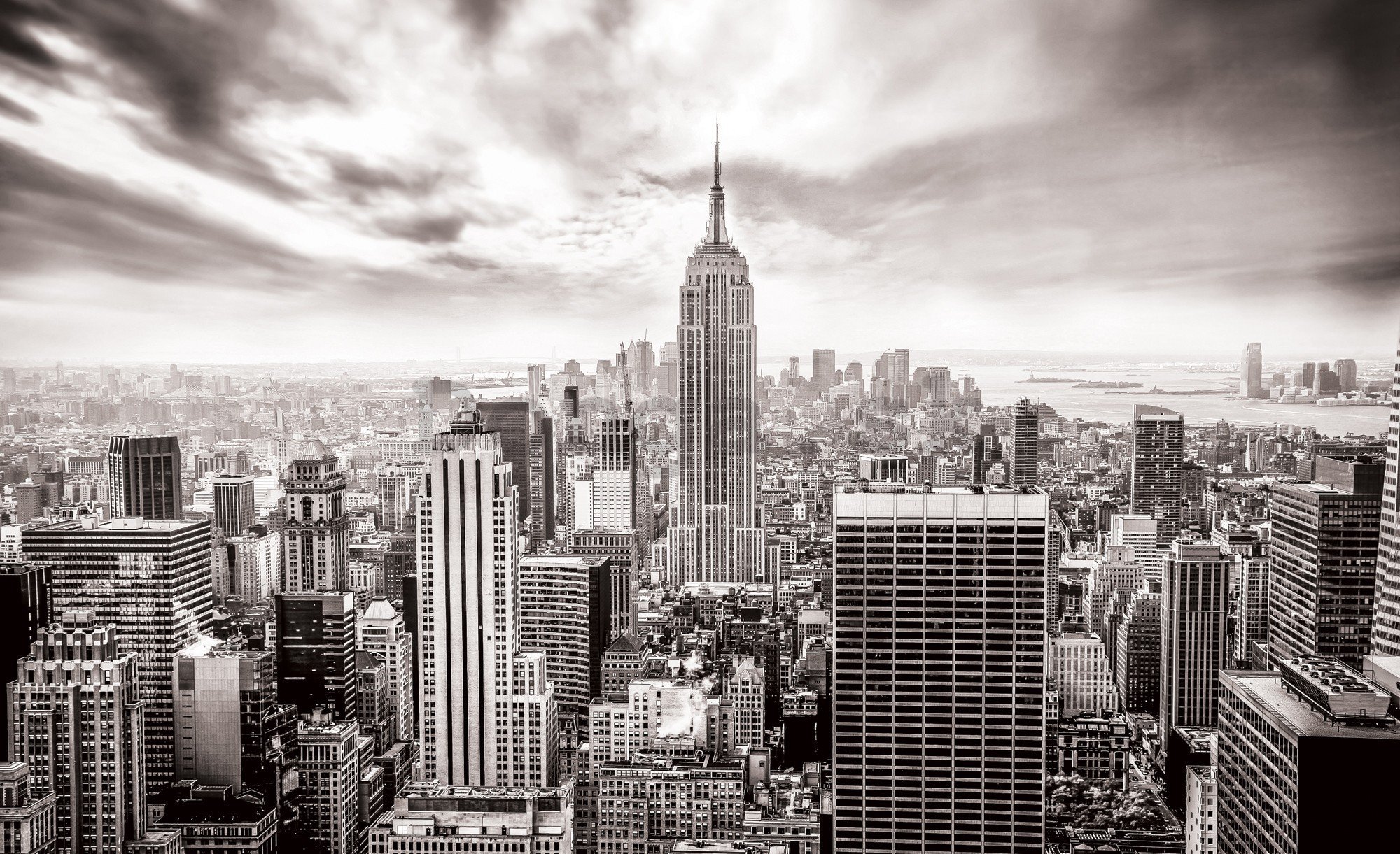 Fototapeta vliesová: Pohľad na New York (čiernobiela) - 416x254 cm