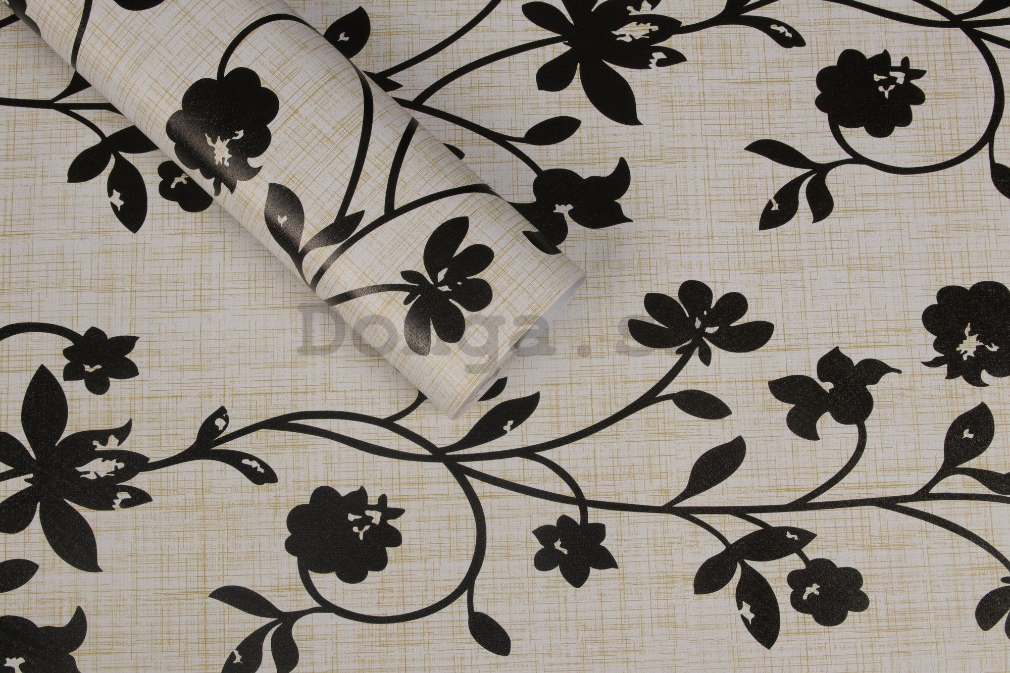 Samolepiaca fólia na stenu čierne kvety na béžovom pozadí 45 cm x 3m