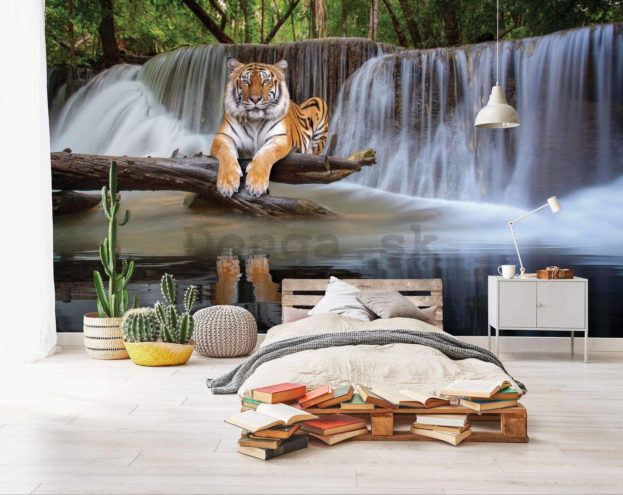Fototapeta vliesová: Tygr u vodopádu - 368x254 cm